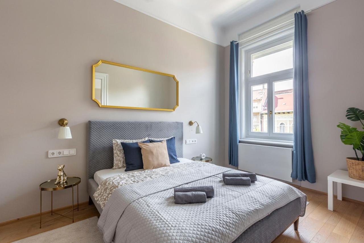 Apartman Luxury Elizabeth Next To The New York Cafe